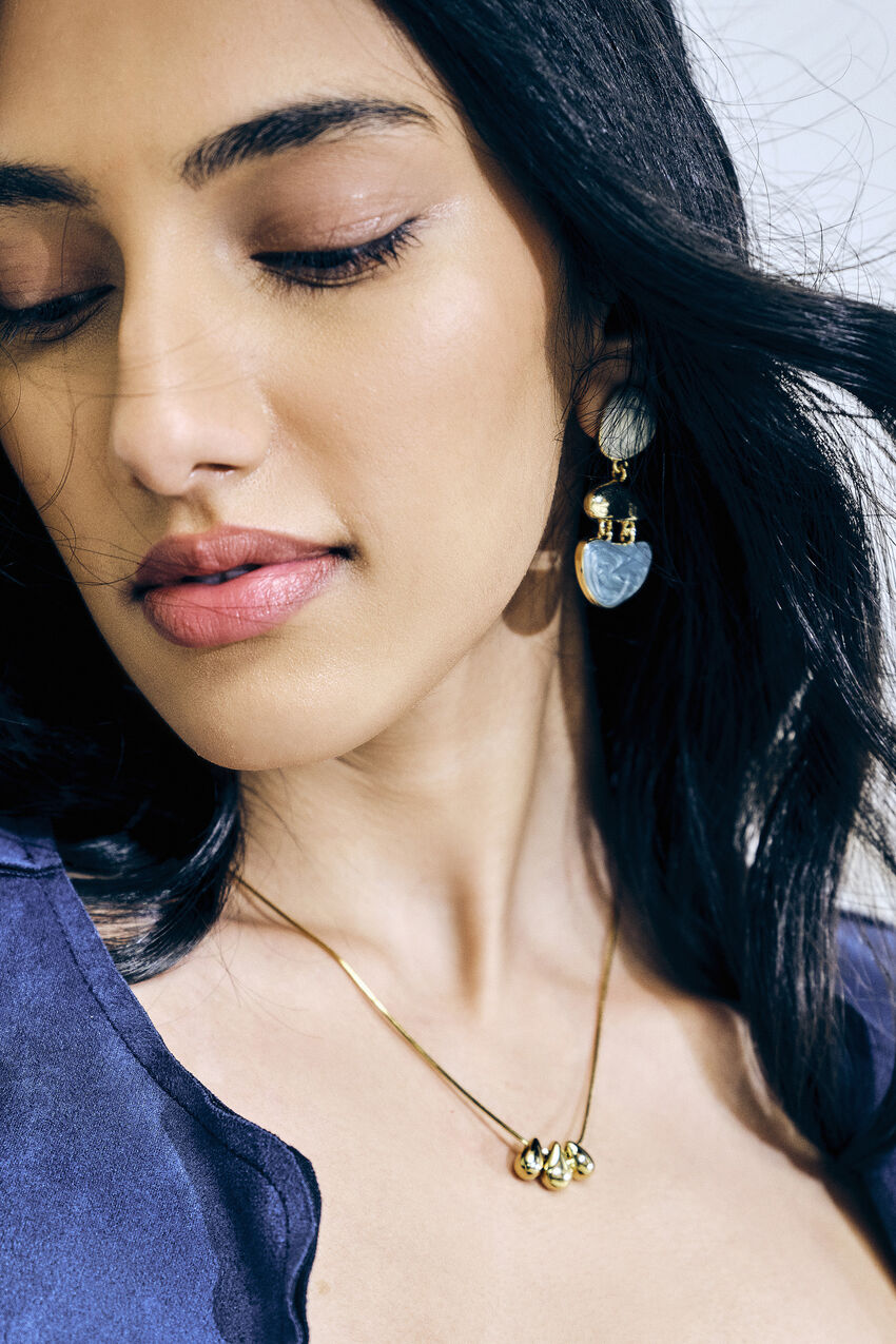 Golden Glow Necklace